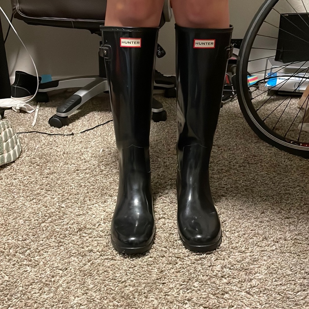 HUNTER Women’s Refined Gloss Rain Boots 9 Black